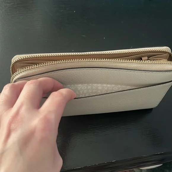 Light gray Kate spade wallet. Used one week. - Picture 3 of 5